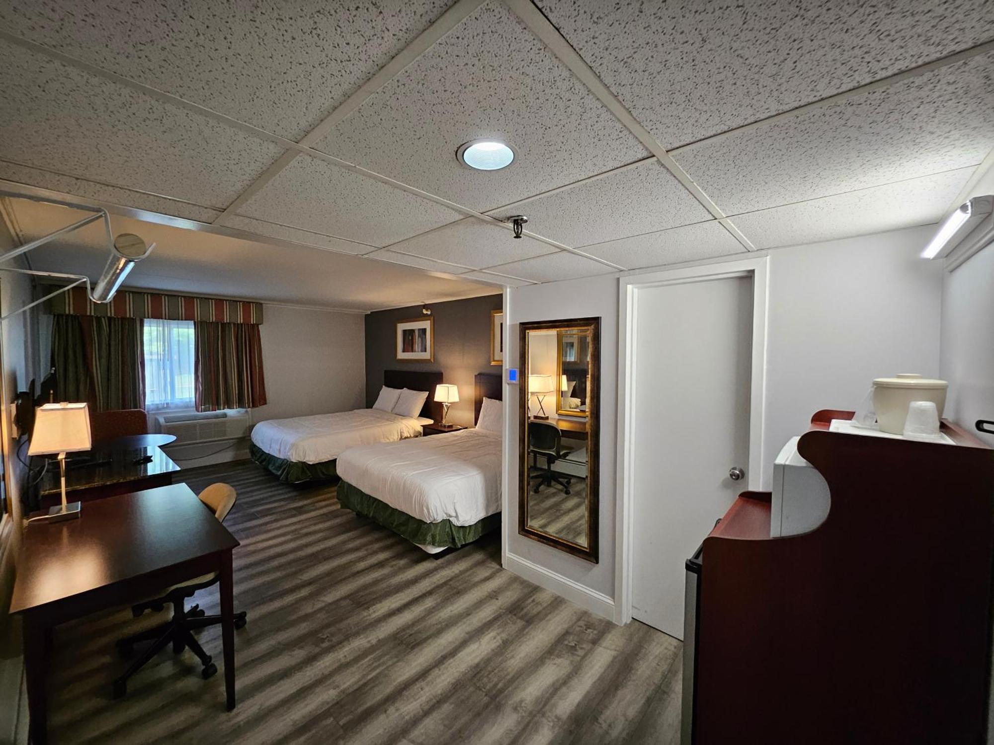 Center Street Value Inn Auburn Exterior photo